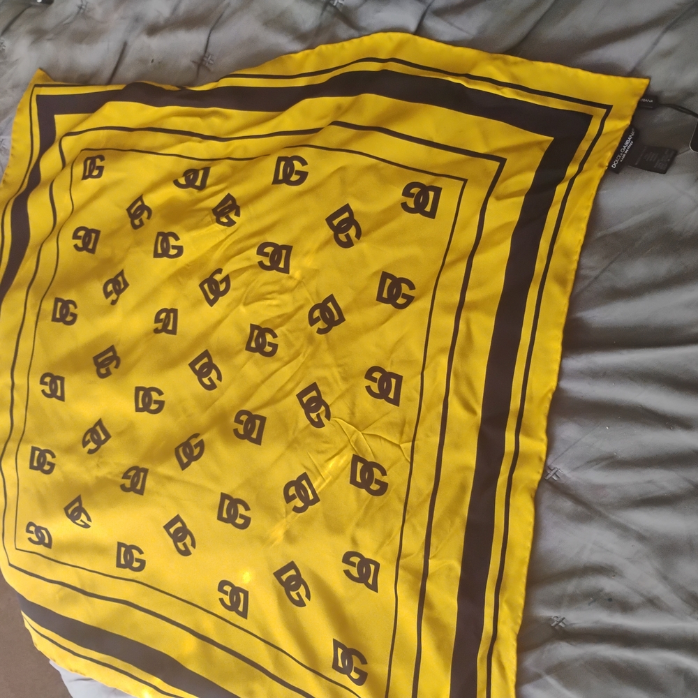 Dolce & Gabbana Yellow and Gray Scarf